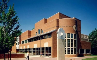 后现代主义建筑的奠基人——罗伯特•文丘里